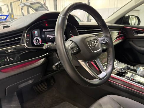 Used 2023 Audi Q8 Prestige AWD/4WD image 6