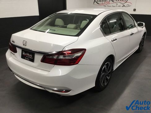 Used 2016 Honda Accord EX-L image 11