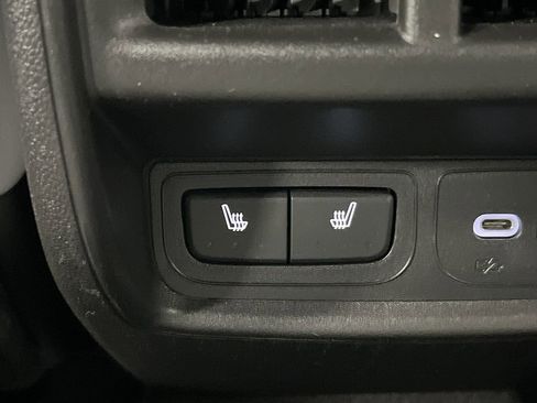 Used 2024 Cadillac XT4 Sport image 35