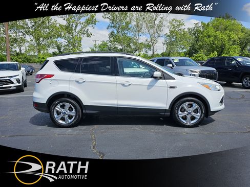 Used 2016 Ford Escape SE w/ Equipment Group 201A AWD/4WD image 6