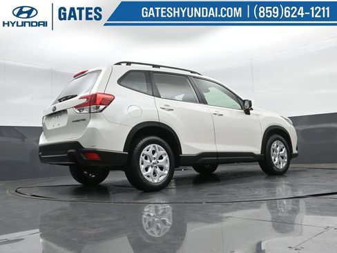 Used 2023 Subaru Forester image 40