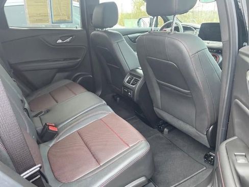 Used 2025 Chevrolet Blazer RS image 21