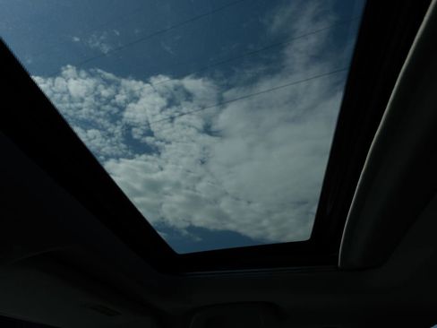 Used 2011 Honda Pilot Touring image 10