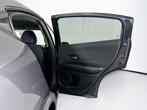 Used 2020 Honda HR-V LX image 28