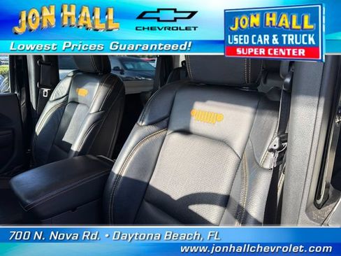 Used 2024 Jeep Wrangler Sport AWD/4WD image 16