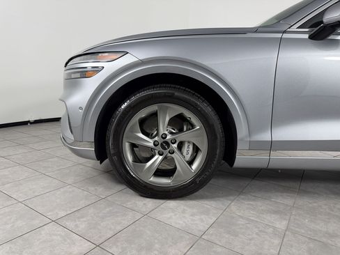 Used 2026 Genesis GV70 2.5T Advanced AWD/4WD image 12