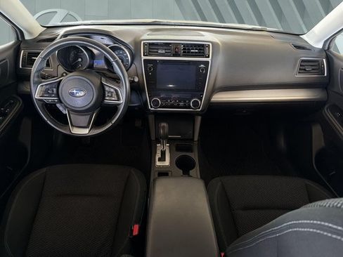 Used 2019 Subaru Outback 2.5i Premium w/ Popular Package #2 AWD/4WD image 17