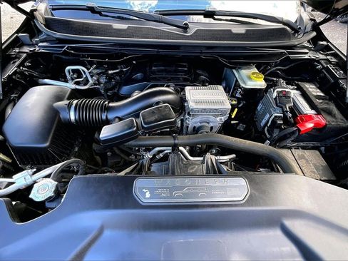 Used 2022 Jeep Wagoneer Series III w/ Flexible Seating Group image 26