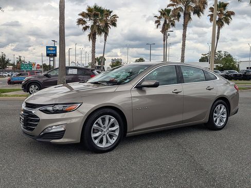 Used 2025 Chevrolet Malibu LT FWD image 7