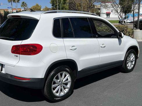 Used 2017 Volkswagen Tiguan Wolfsburg Edition FWD image 48