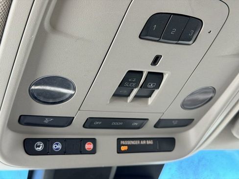 Used 2013 Cadillac XTS Luxury w/ Driver Awareness Package image 17