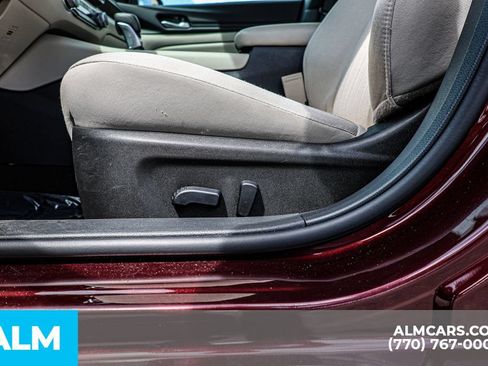 Used 2025 Nissan Altima 2.5 SV FWD image 23
