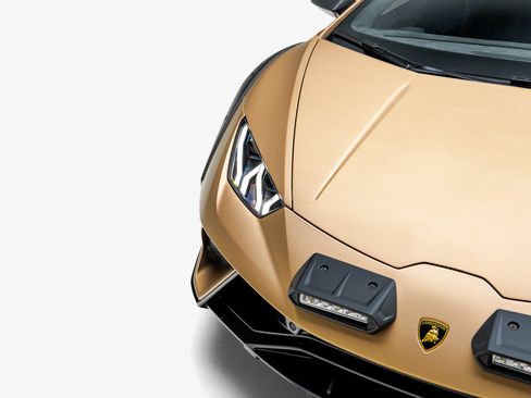 Used 2024 Lamborghini Huracan Sterrato AWD/4WD image 18