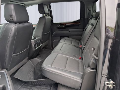 Certified 2023 GMC Sierra 1500 Denali w/ Denali Reserve Package AWD/4WD image 12