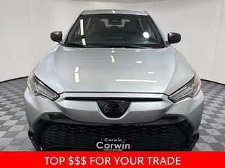 Used 2025 Toyota Corolla Cross AWD Hybrid video 2