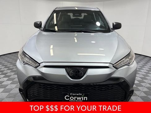 Used 2025 Toyota Corolla Cross AWD Hybrid image 2