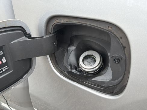 Used 2019 RAM 1500 Big Horn image 23