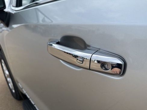 Used 2019 GMC Sierra 1500 SLT w/ SLT Premium Package image 59