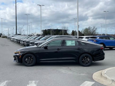 New 2026 Kia K5 LXS FWD image 4