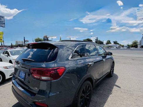 Used 2020 Kia Sorento S AWD/4WD image 7