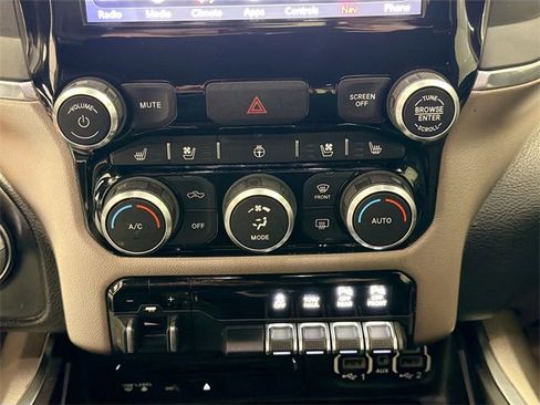 Used 2019 RAM 1500 Laramie w/ Black Appearance Package image 14