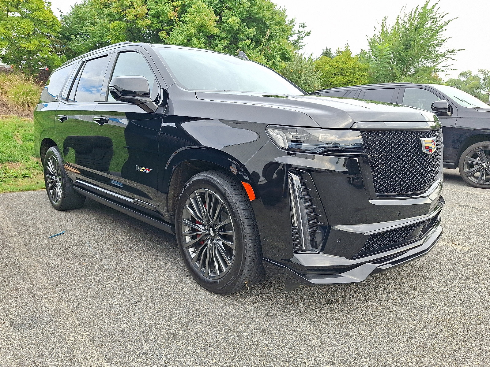 Certified 2024 Cadillac Escalade V AWD/4WD image 1