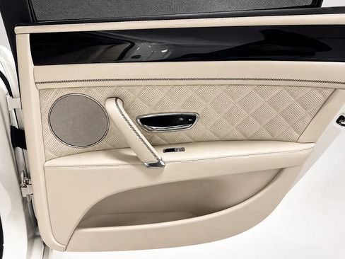Used 2017 Bentley Flying Spur S V8 AWD/4WD image 24