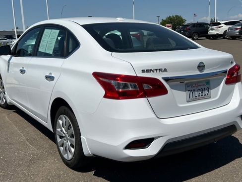 Used 2017 Nissan Sentra SV FWD image 6