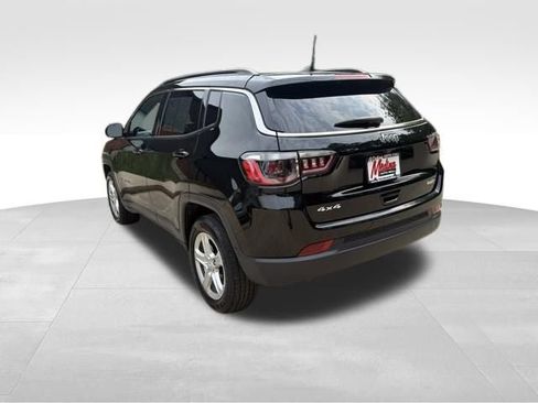 Used 2023 Jeep Compass Latitude AWD/4WD image 7