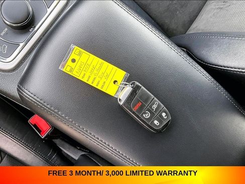 Used 2022 Jeep Grand Cherokee Laredo X AWD/4WD image 34