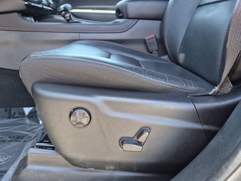 Certified 2025 Dodge Durango GT AWD/4WD image 17