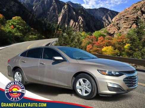 Used 2024 Chevrolet Malibu LS FWD image 1