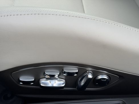 Certified 2025 Porsche 718 Cayman RWD image 21
