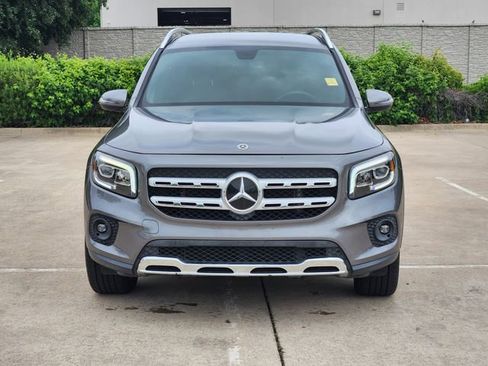 Used 2021 Mercedes-Benz GLB 250 image 2