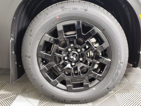 New 2026 Mitsubishi Outlander Trail Edition image 8