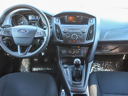 Used 2018 Ford Focus S image 16