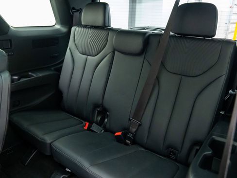 Used 2023 Hyundai Palisade Calligraphy image 20