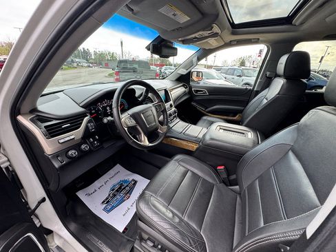 Used 2017 GMC Yukon XL Denali w/ Open Road Package image 23