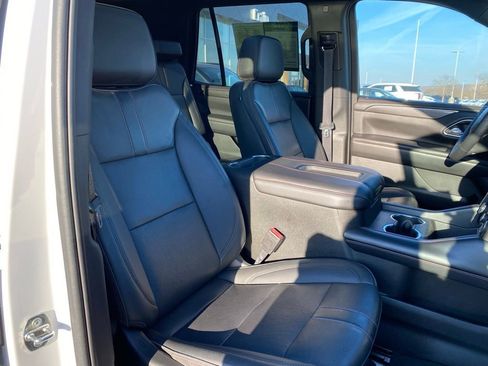 Used 2022 Chevrolet Tahoe RST w/ Sport Performance Package image 31