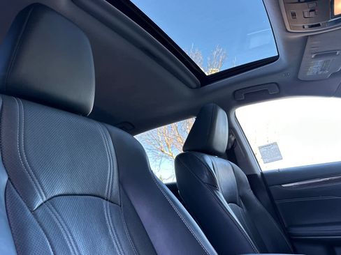 Used 2017 Lexus RX 350 FWD w/ Premium Package image 18