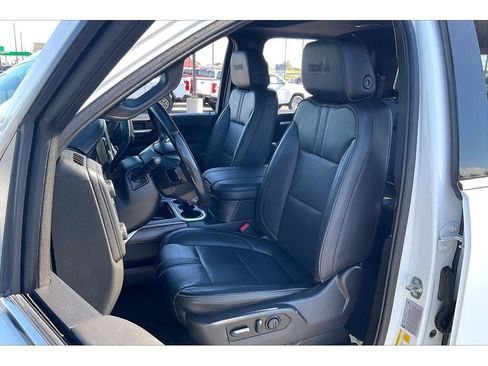 Used 2023 Chevrolet Silverado 3500 High Country w/ Z71 Off-Road Package AWD/4WD image 27