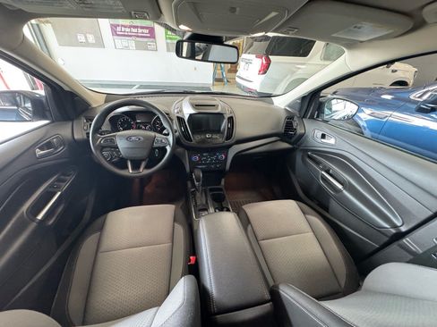 Used 2018 Ford Escape SE w/ Ford Safe & Smart Package AWD/4WD image 14