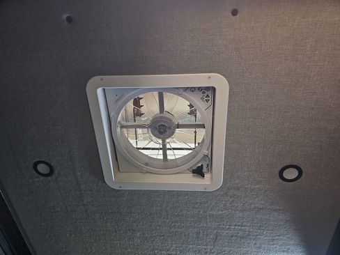 New 2025 RAM ProMaster 1500 w/ Quick Order Package 22G SLT image 31