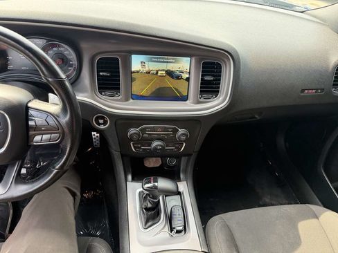 Used 2022 Dodge Charger Scat Pack RWD image 9