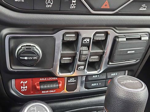 New 2026 Jeep Gladiator Mojave image 28