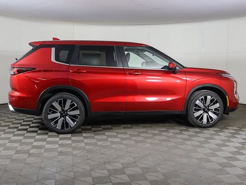 New 2026 Mitsubishi Outlander SE image 20