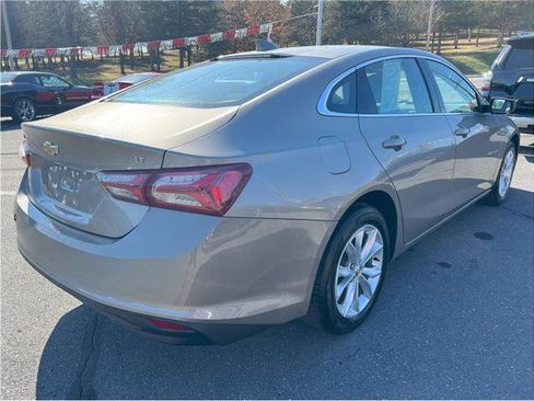 Used 2022 Chevrolet Malibu LT image 12