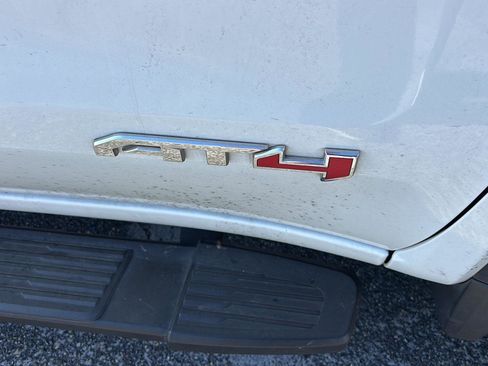 Used 2019 GMC Sierra 1500 AT4 w/ AT4 Premium Package image 9