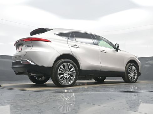 Used 2022 Toyota Venza Limited w/ Advanced Technology Package image 34