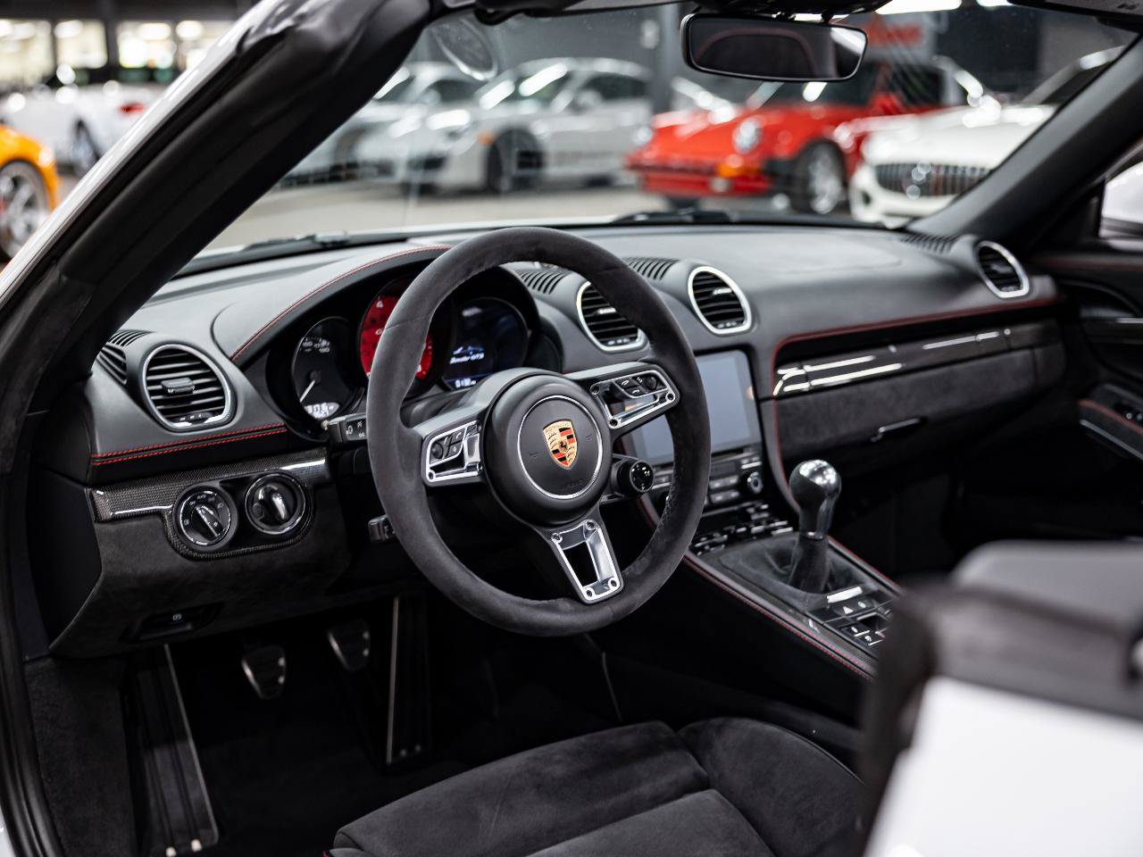 Used 2018 Porsche 718 Boxster GTS RWD image 9